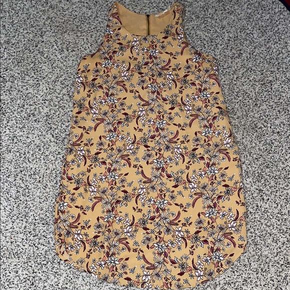 Pink Republic Dresses & Skirts - Floral Sleeveless Dress